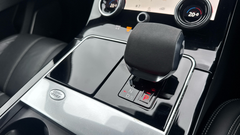 Land Rover Range Rover Velar 2.0 D200 R-Dynamic SE 5dr Auto Diesel Estate